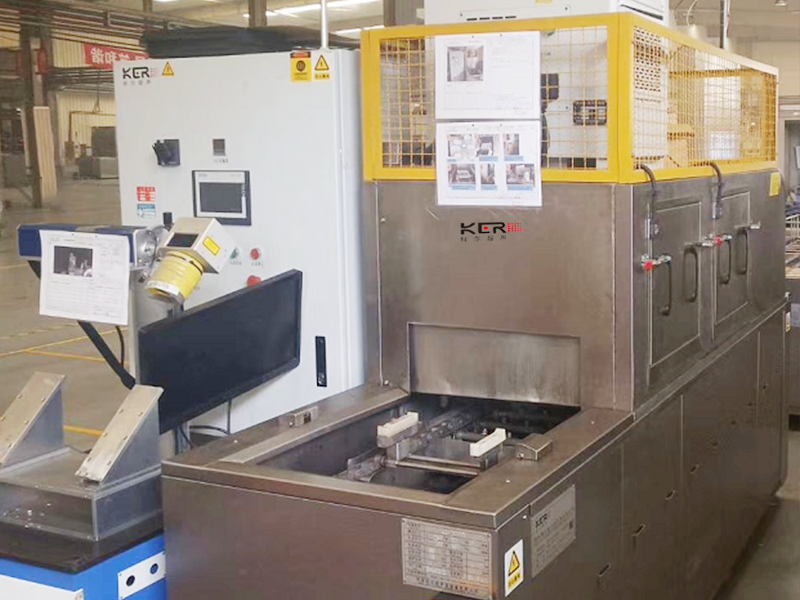 自動(dòng)真空碳?xì)淝逑礄C(jī)其使用功能更加清晰！